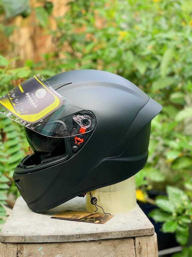 Mũ bảo hiểm Fullface Royal M266