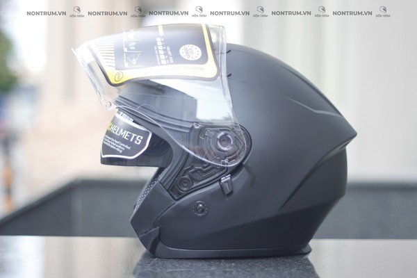 nón bảo hiểm fullface ROC R02 đen nhám