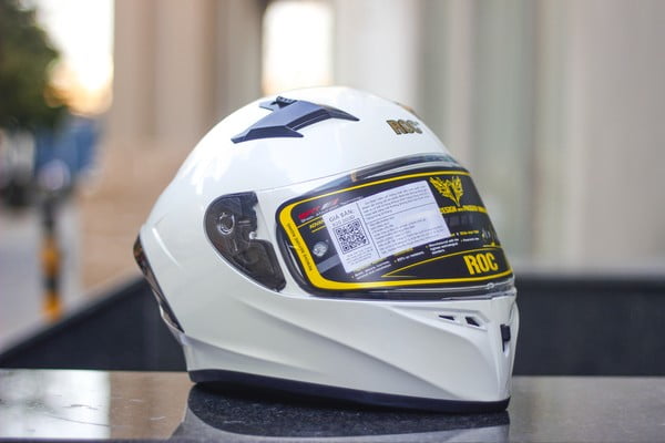 nón bảo hiểm fullface roc r01 trắng