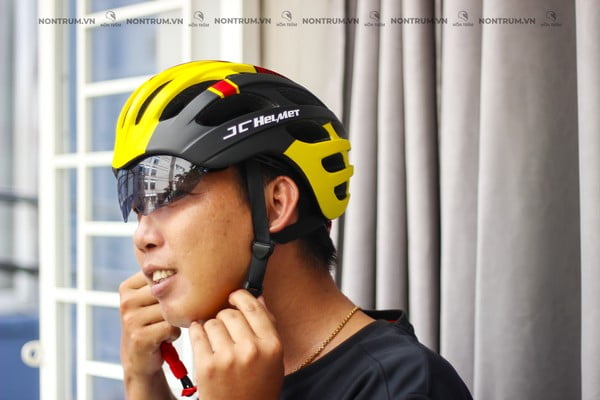 nón xe đạp JC 25 vàng