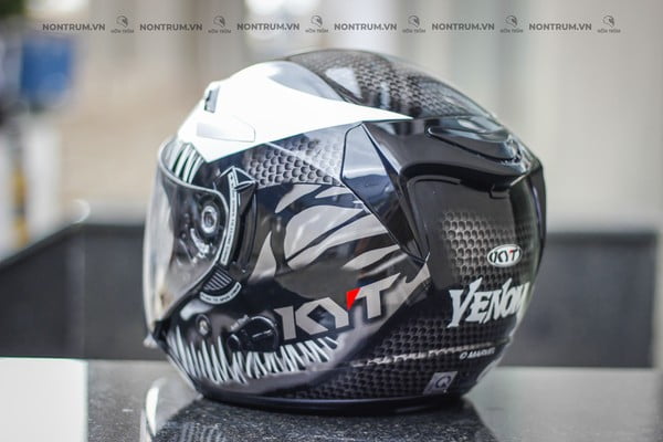 nón bảo hiểm 3/4 KYT venom
