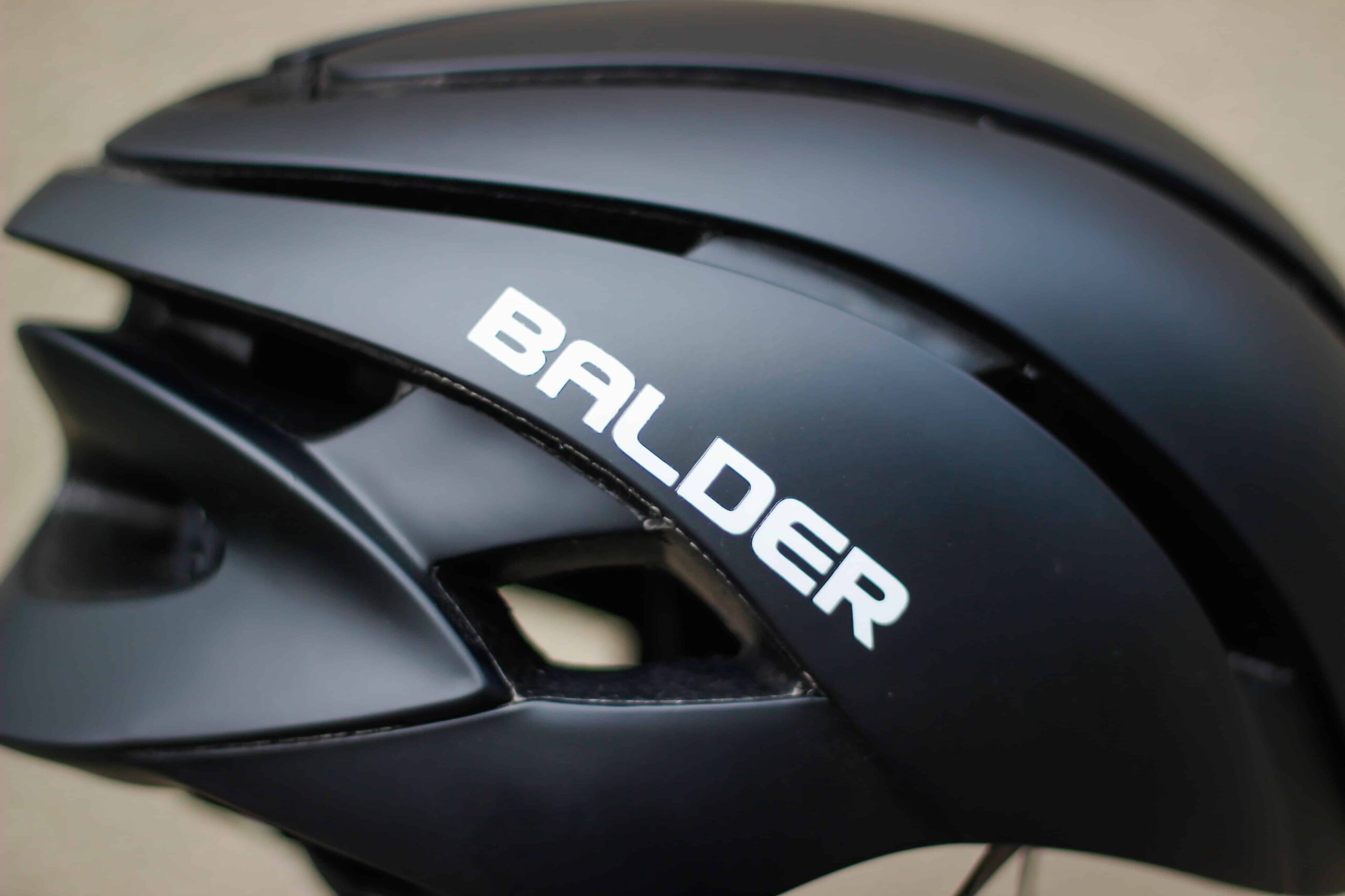 mũ xe đạp Balder B86 đen