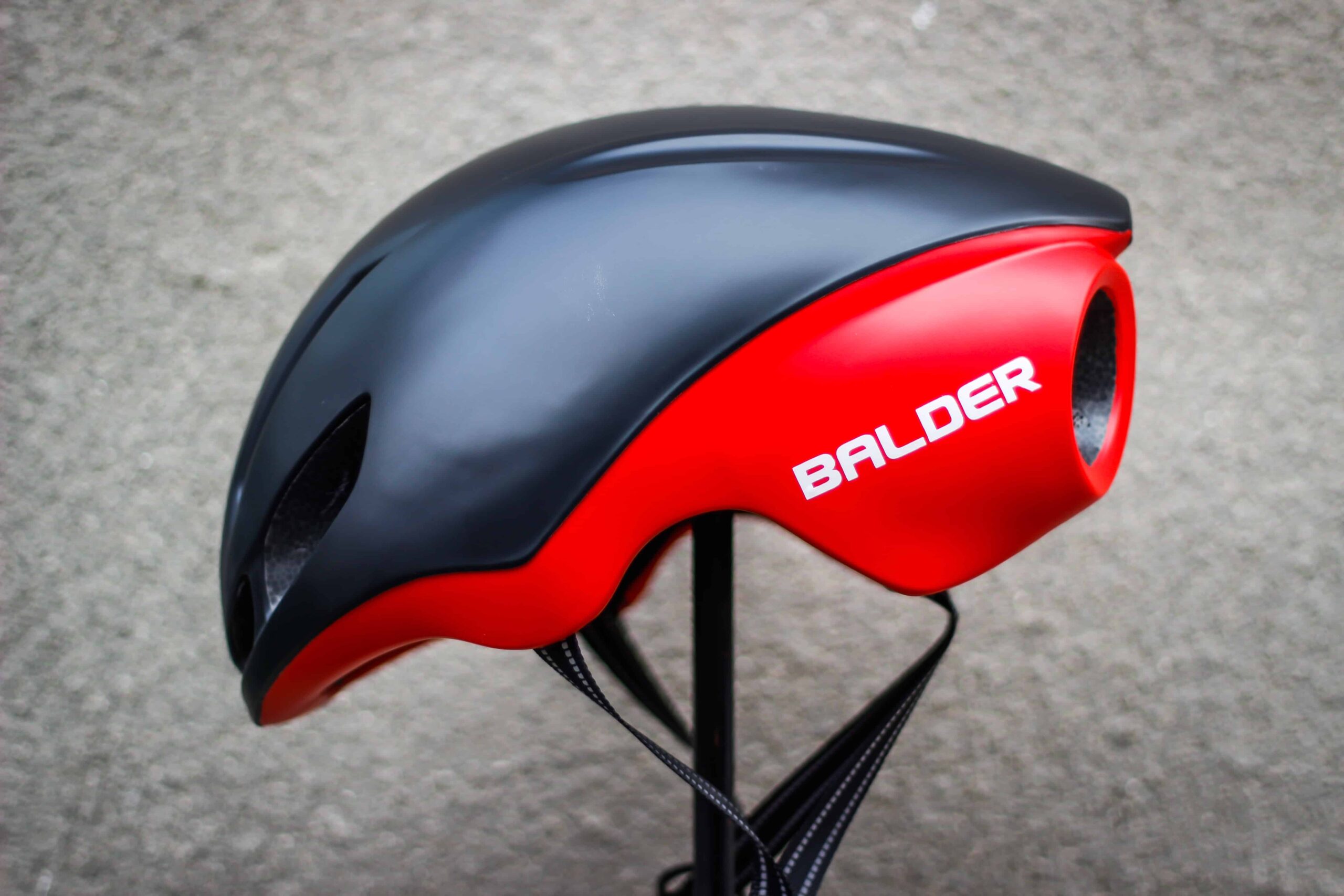 mũ xe đạp Balder B79 đen đỏ