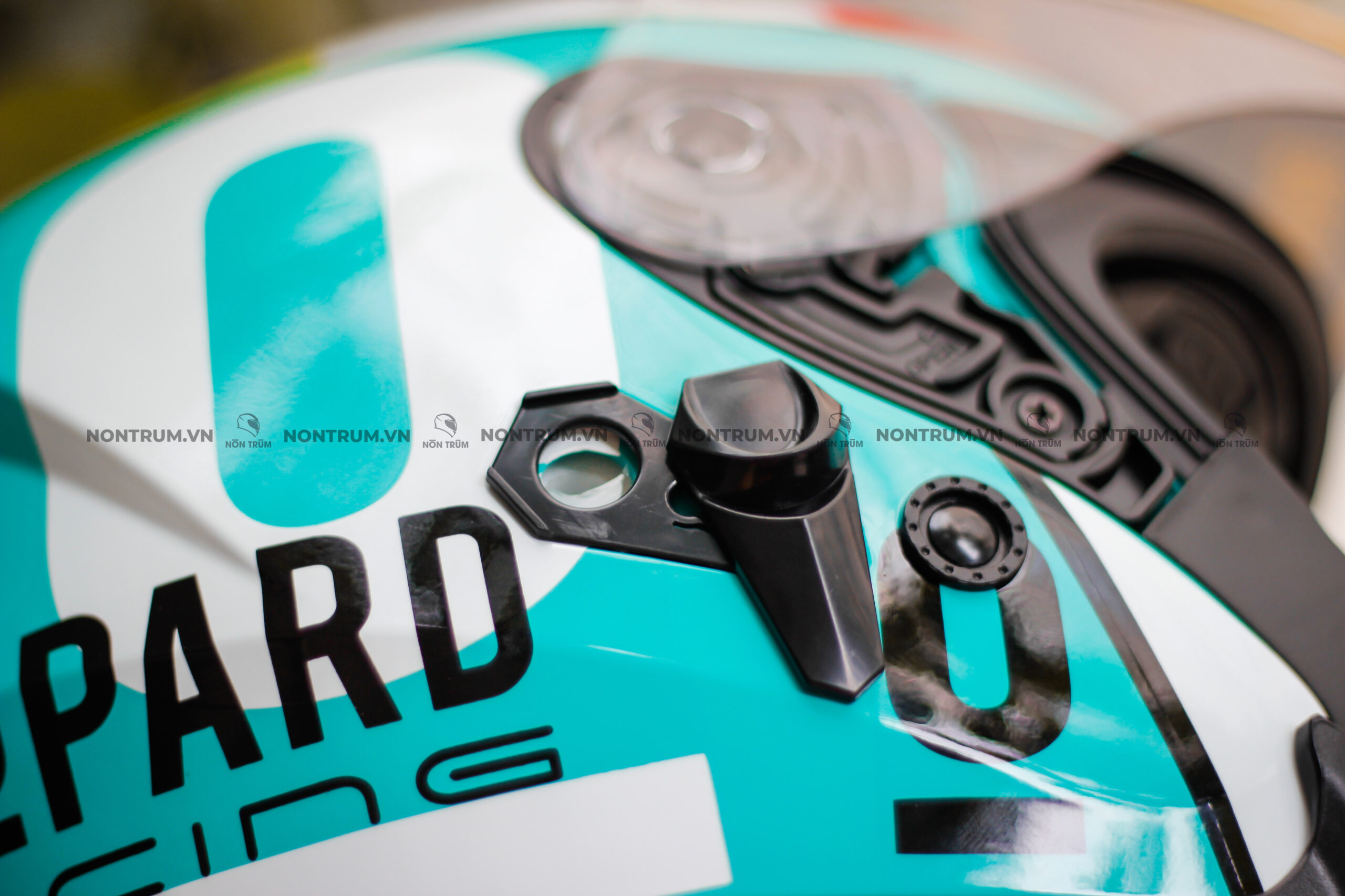 ROC R02 leopard