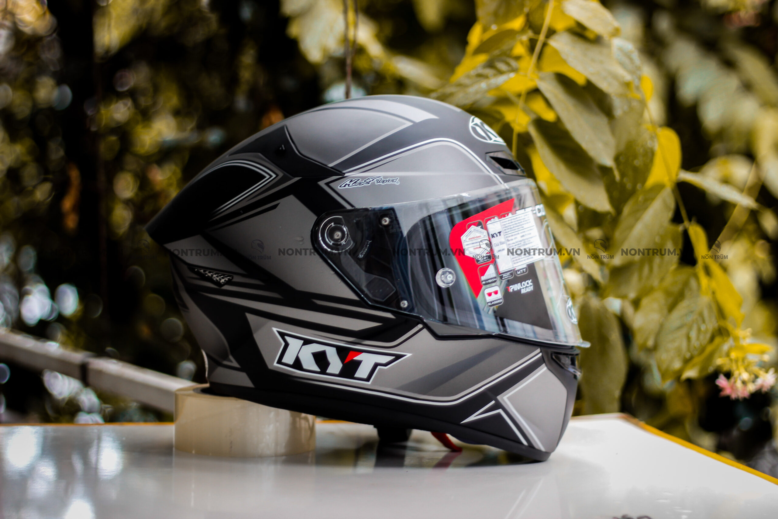 KYT TT-Course Tourist grey