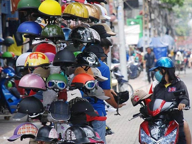 Các loại mũ bảo hiểm bị cấm khi đi tham gia giao thông