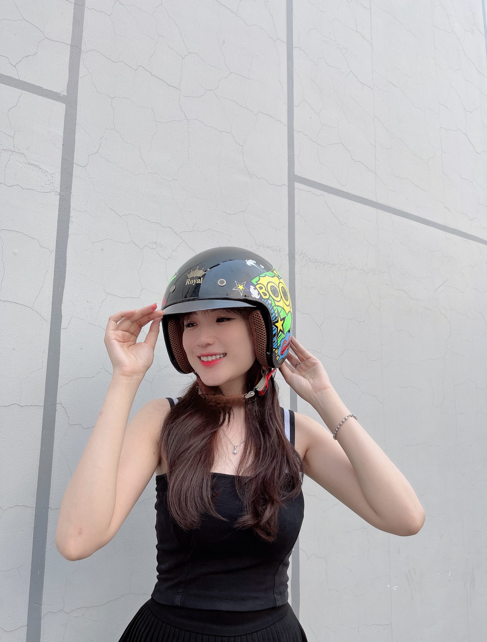 Khóa nón bảo hiểm chắc chắn